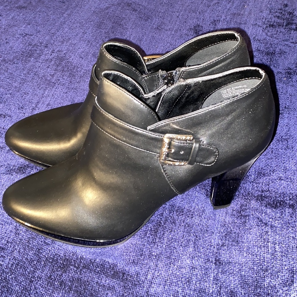 Booties - Picture 3 of 7